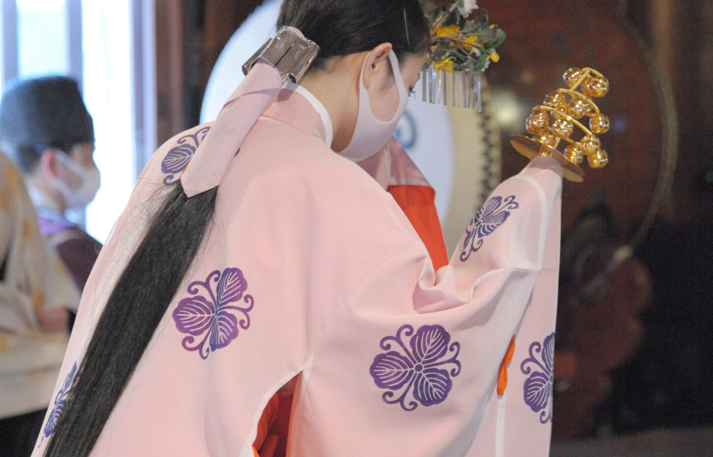 巫女よりー神楽についてー – 十日恵比須神社 【公式ホームページ】